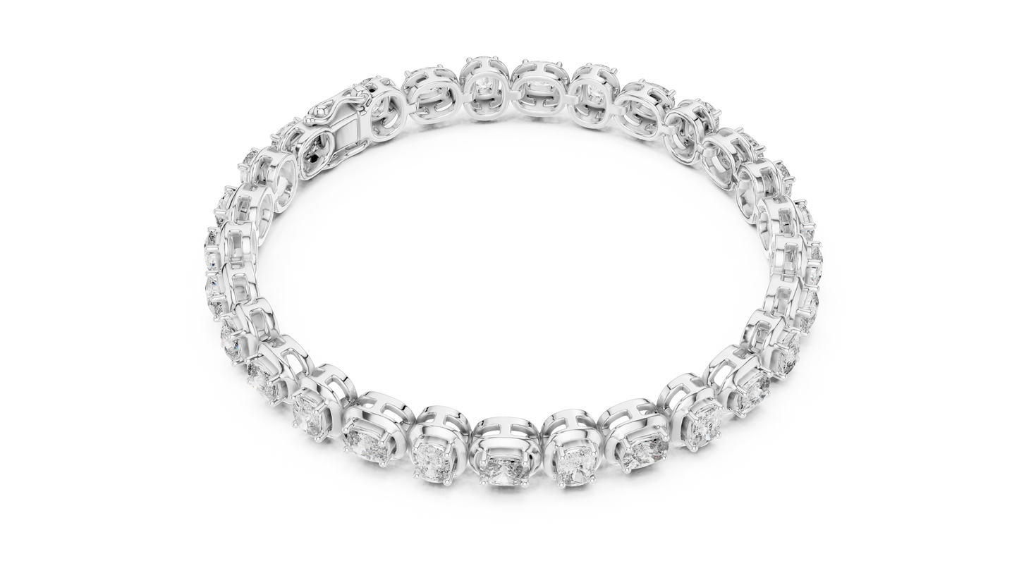 Queen’s Whisper Diamond Bracelet