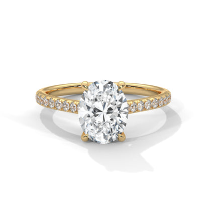 Bold Brilliance Oval-Cut Diamond Ring – Timeless Elegance
