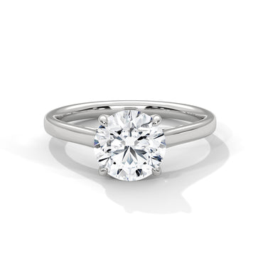 Lustrous Clarity – Classic Diamond Solitaire Ring