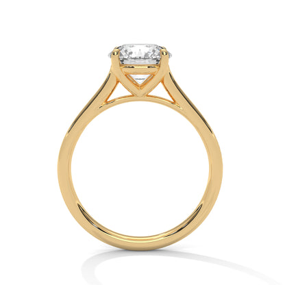 Lustrous Clarity – Classic Diamond Solitaire Ring
