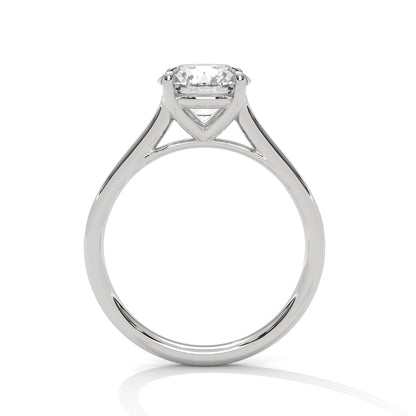 Lustrous Clarity – Classic Diamond Solitaire Ring