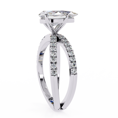 Bianca Vero Pear Solitaire Ring