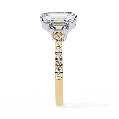 Corazón Claro Emerald Solitaire Ring