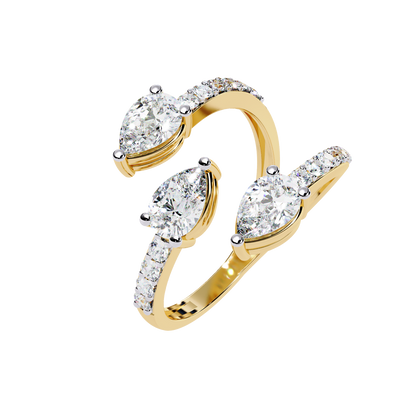 Queen’s Whisper Diamond Ring