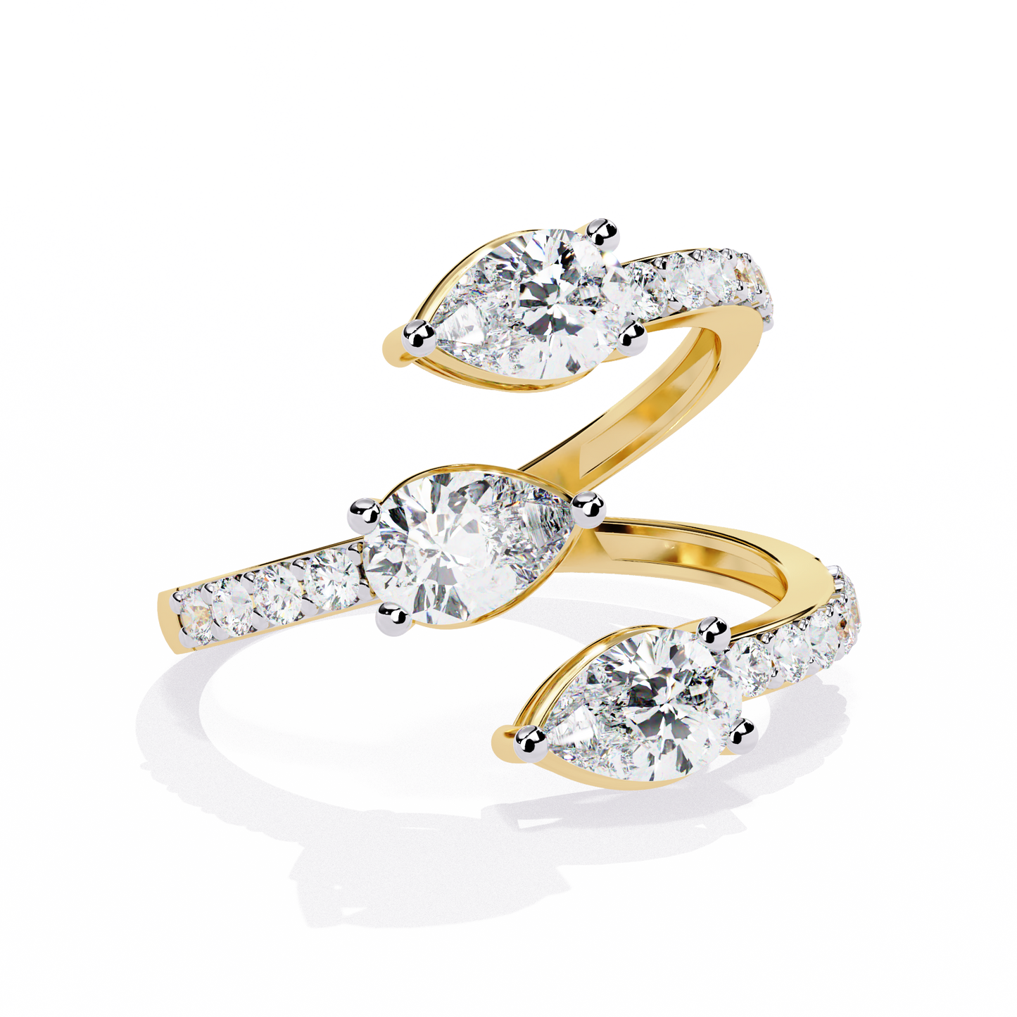 Queen’s Whisper Diamond Ring