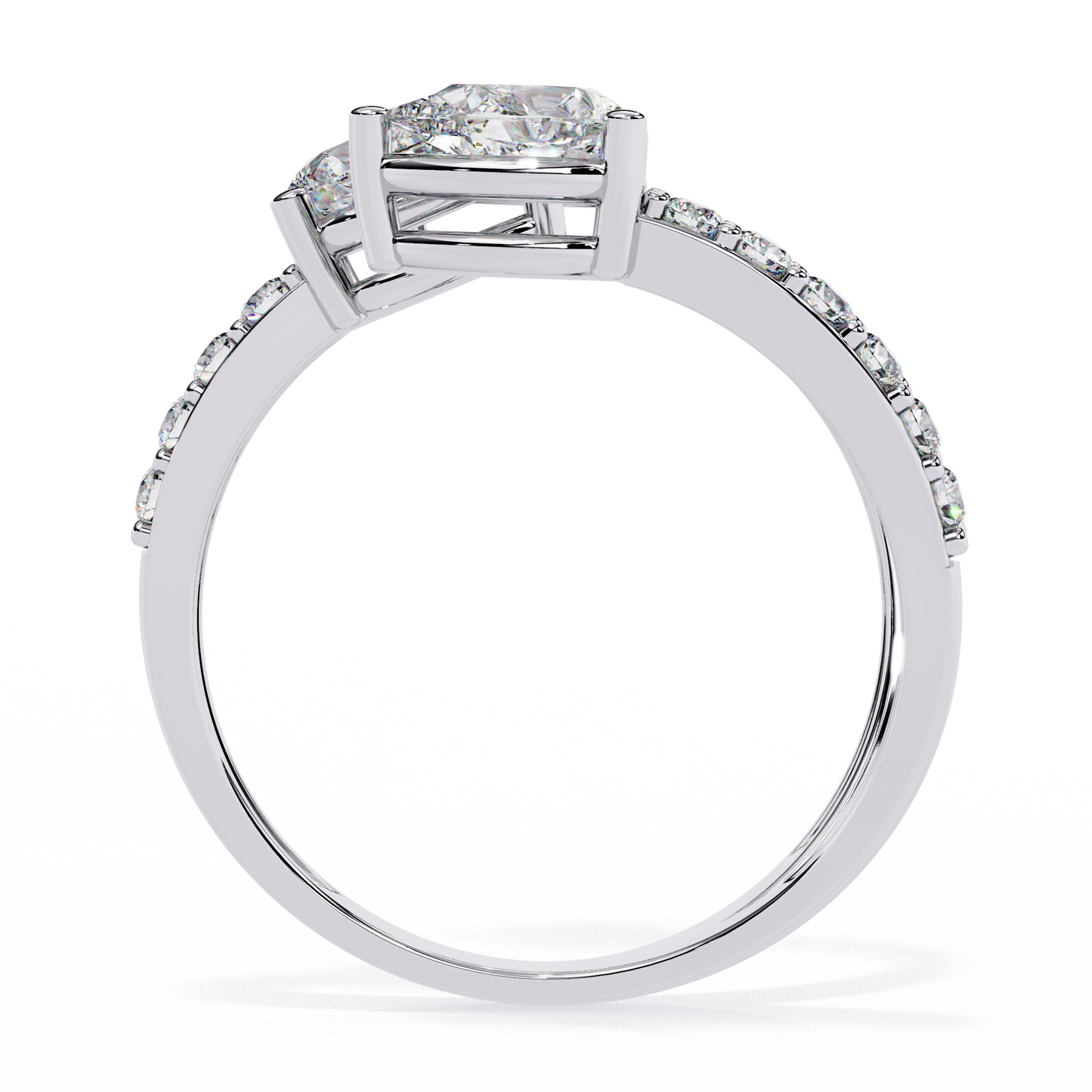 Queen’s Whisper Diamond Ring