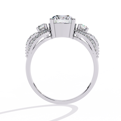 Soleil Majesté Solitaire Diamond Ring