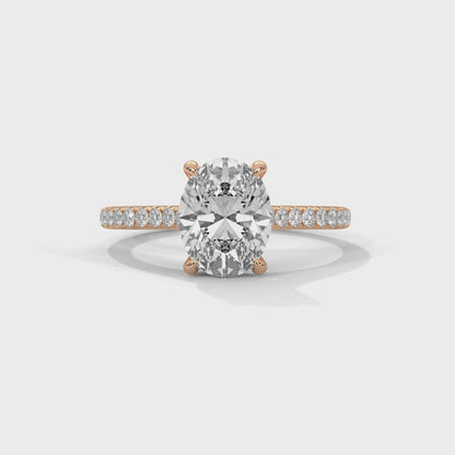 Bold Brilliance Oval-Cut Diamond Ring – Timeless Elegance