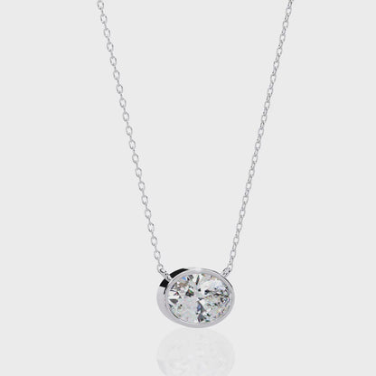 Rosalía Velloré Oval Solitaire Pendant
